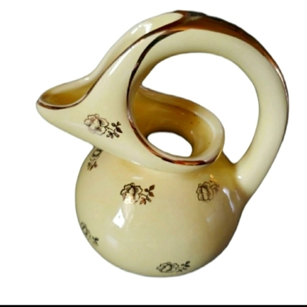 Le Pere Vintage Yellow 22K Gold Collectible‎ Pottery Pitcher Honey Pourer